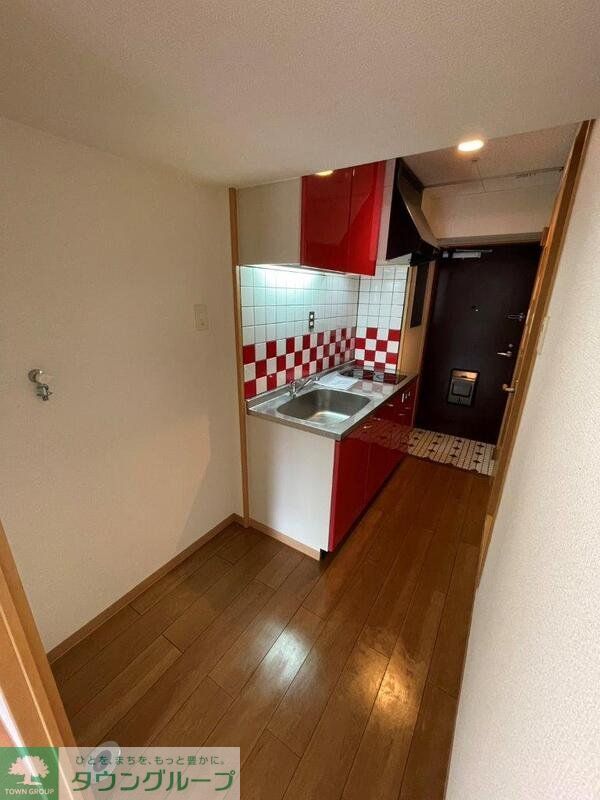 キッチン　玄関