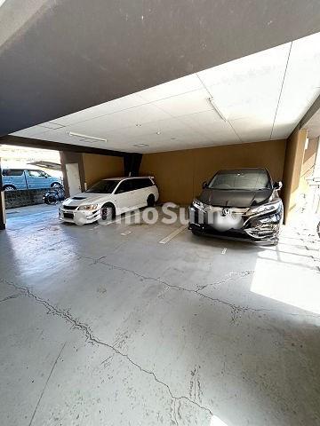 駐車場　駐車スペースもあります