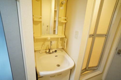 洗面設備　洗髪洗面化粧台