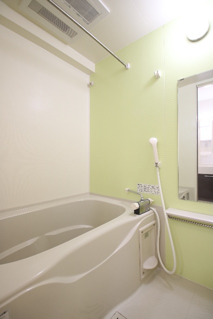 バス・シャワールーム　※別号室の参考写真、現況優先※