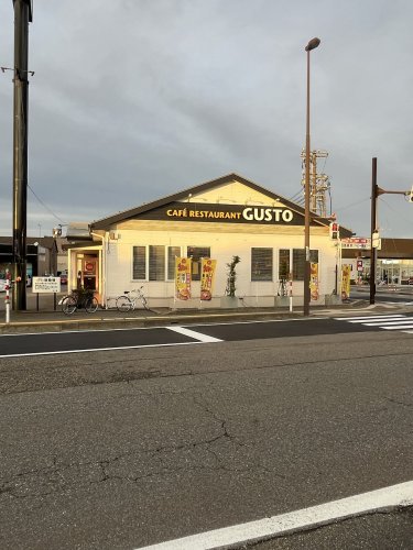 飲食店　ガスト 柏崎店(から好し取扱店)（飲食店）まで1227m