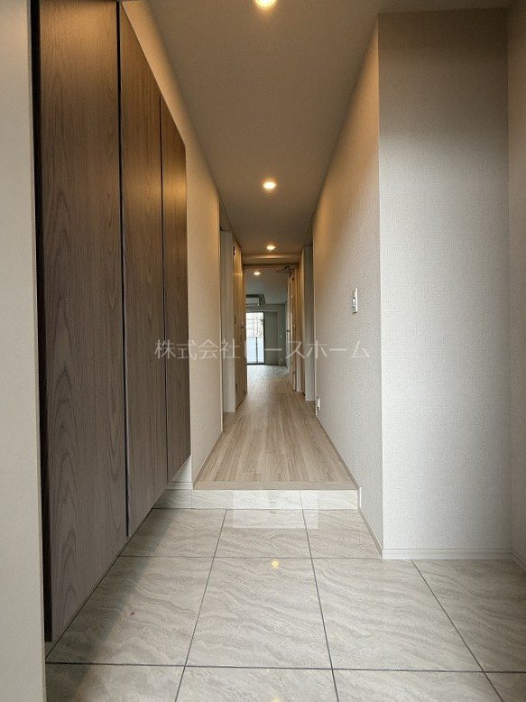 玄関　※別号室参考写真