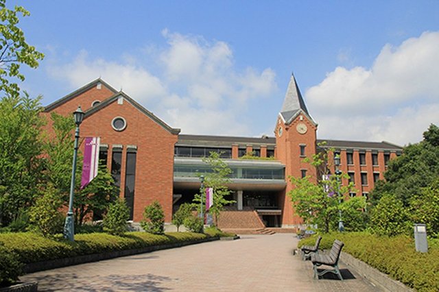 大学・短大　私立同志社女子大学（大学・短大）まで743m