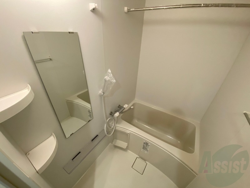 バス・シャワールーム　お風呂になります。一日の疲れを癒してくださいね。