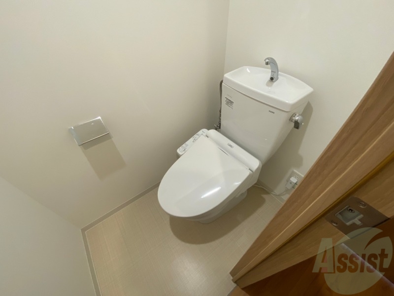 トイレ　トイレです。ウォシュレット付を探している方、おすすめです！