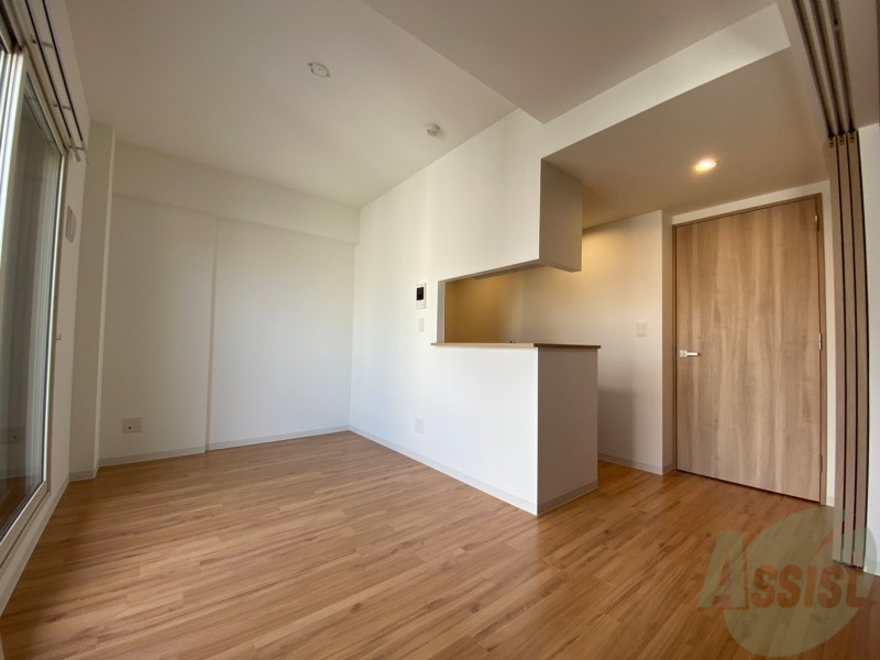 居室・リビング　広々としたリビングですね。使い勝手がよさそうですね！