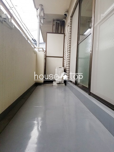 バルコニー　日当たりの良い南面バルコニー