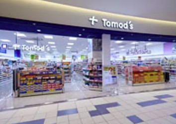 スーパー　トモズららぽーと湘南平塚店（スーパー）まで795m