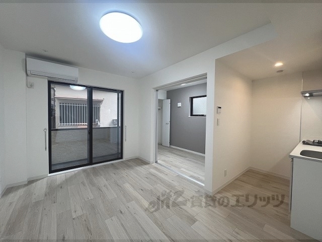 居室・リビング　リビング