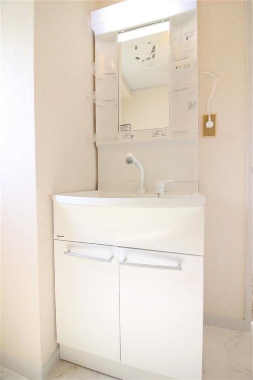 洗面設備　シャンプードレッサー付き♪