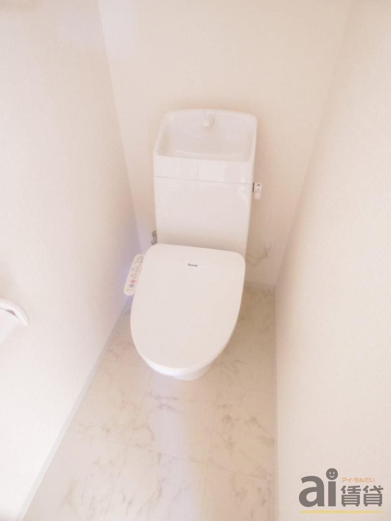 トイレ　※同仕様写真