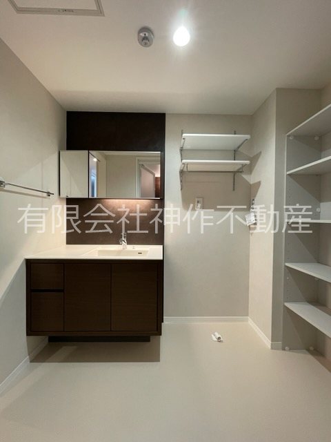 洗面設備　洗髪洗面化粧台