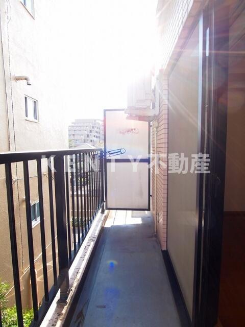 バルコニー　バルコニーがあります