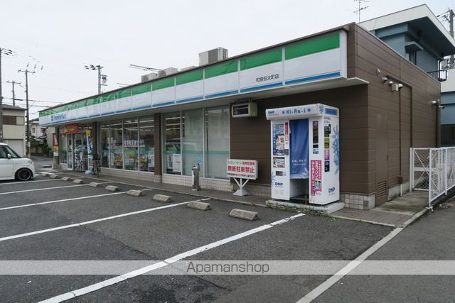 コンビニ　ファミリーマート和泉伯太町店（コンビニ）まで448m