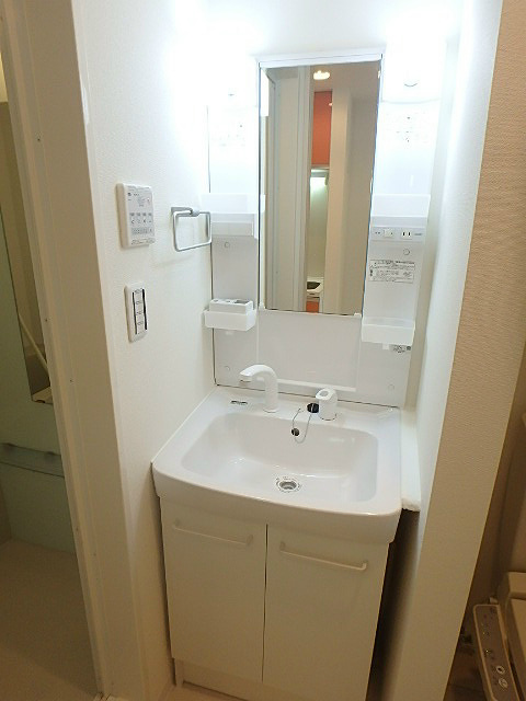 洗面設備　※参考写真