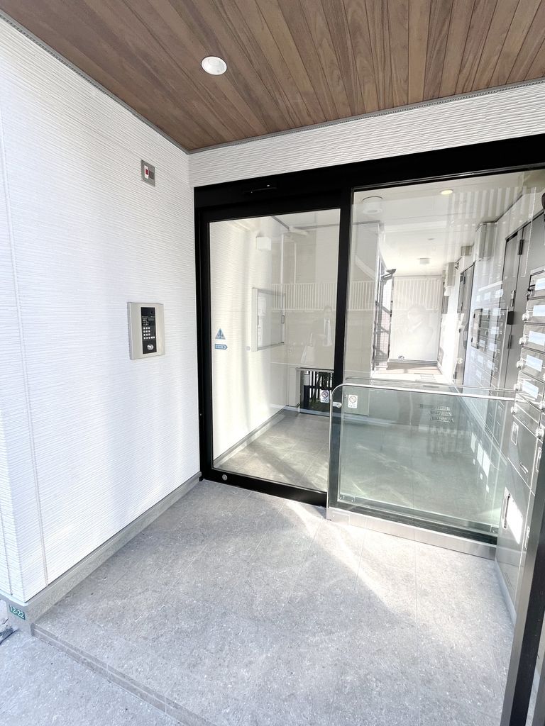 エントランス　★お部屋探しはタウンハウジング稲田堤店まで★