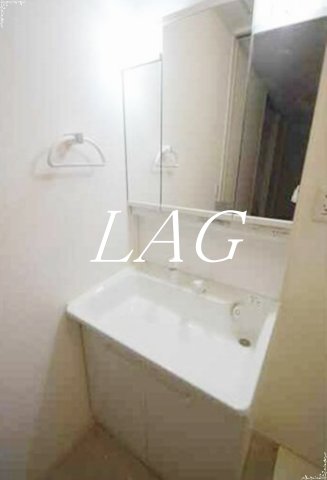 洗面設備　洗面台です。