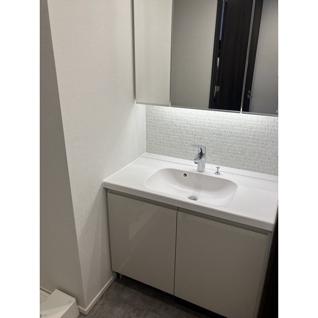 洗面設備　広い洗面スペース