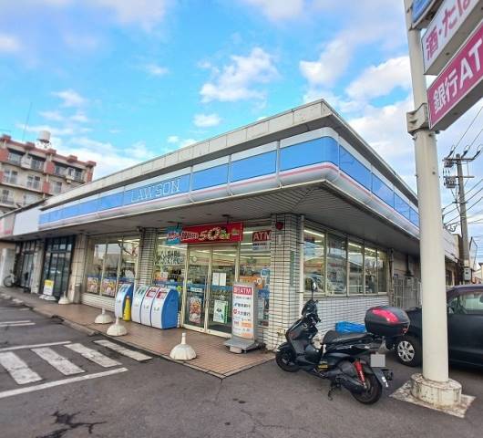 コンビニ　ローソン　松原店（コンビニ）まで220m