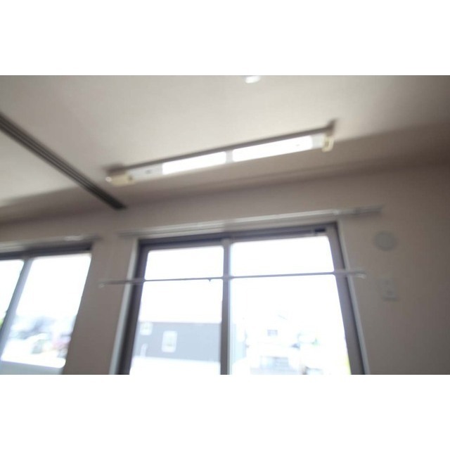 その他設備　室内物干し