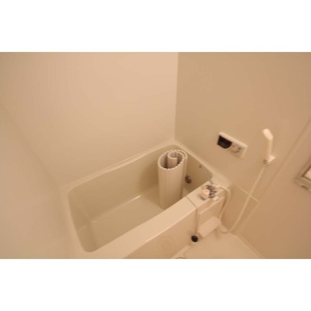 バス・シャワールーム　追い焚き可能でございます