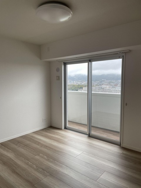 居室・リビング　【居間・リビング】前回募集時写真です。現況を優先します。