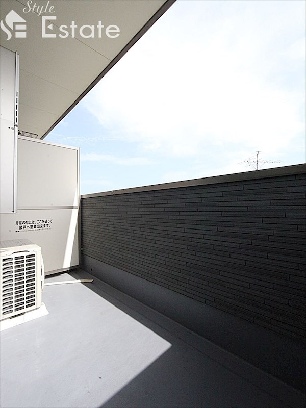 バルコニー　バルコニー