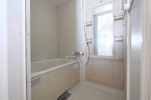 バス・シャワールーム　バス・シャワールーム