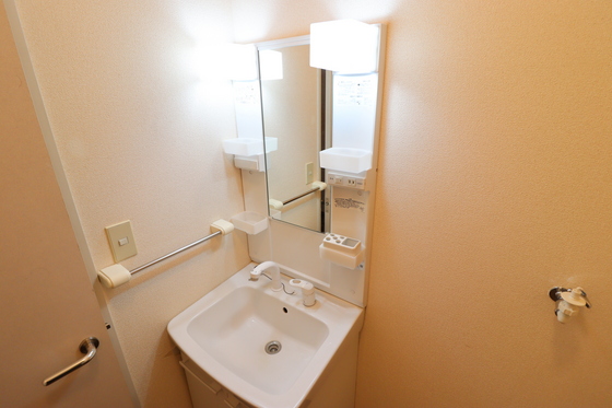 洗面設備　※別部屋の写真です