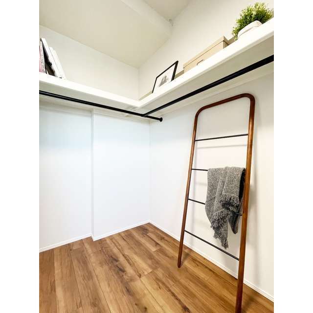 収納　【家具／調度品に関しては配置例を示したものであり、実際の賃貸