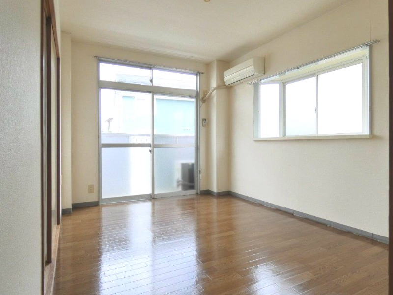 居室・リビング　図面と現状に相違がある場合には現状を優先