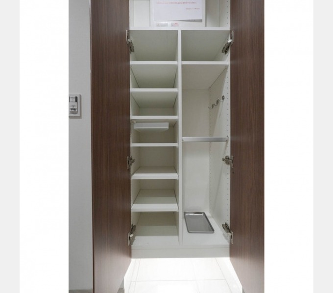 その他設備　シューズボックス