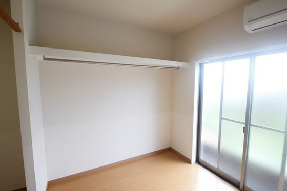 収納　※別部屋の写真です