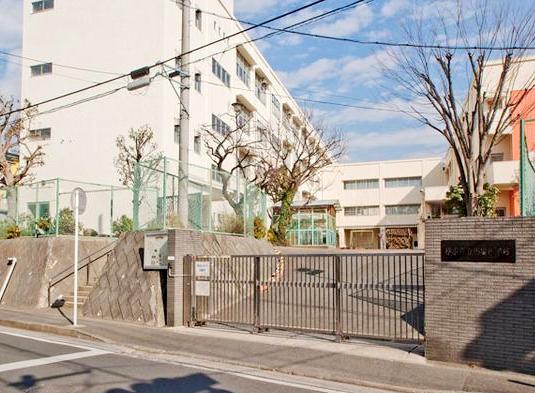 小学校　横浜市立馬場小学校（小学校）まで132m