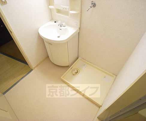 洗面設備　脱衣スペースも充分にございます
