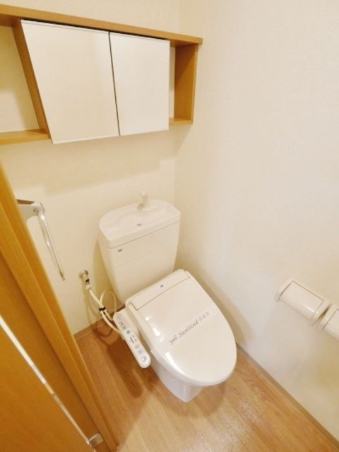 トイレ　★お部屋探しは株式会社タウンハウジング東京まで★