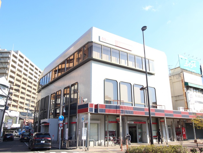 銀行　三菱UFJ銀行（銀行）まで450m