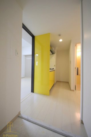 玄関　ビガーポリス143松ヶ枝町