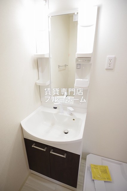 洗面設備　独立洗面台あります！