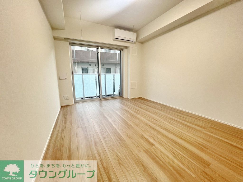 居室・リビング　同物件別部屋写真