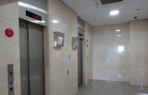 その他共有部分　※エレベーター呼出し　１階非接触キー対応　モニターＴＶ設置