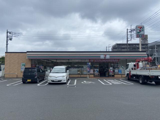 コンビニ　セブン－イレブン草加西町保健所通り店（コンビニ）まで416m