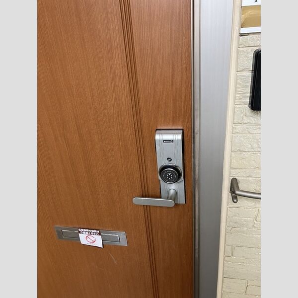 玄関　カードキー