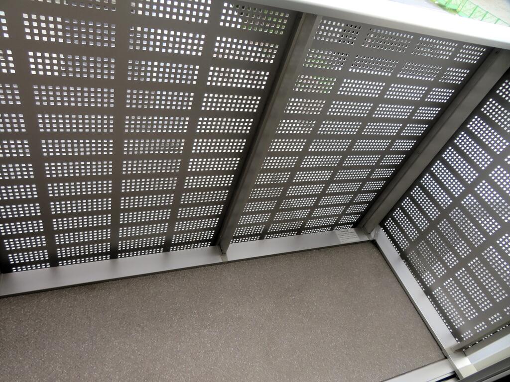 バルコニー　南面バルコニーで日当たり良好です。