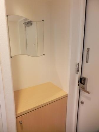 玄関　★シューズＢＯＸと鏡付き★