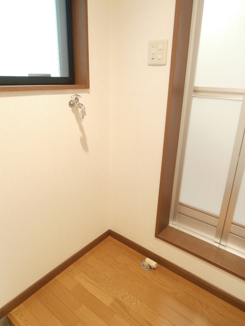 その他設備　洗濯機置場