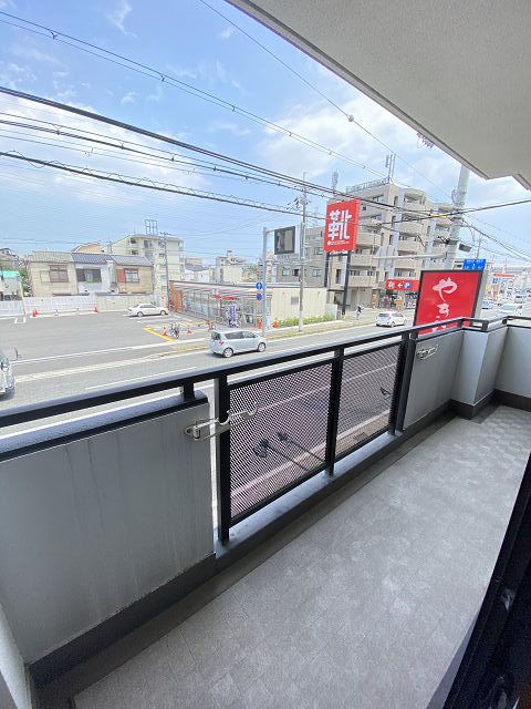 バルコニー　バルコニーがあります
