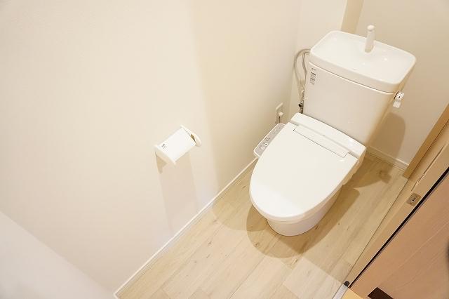 トイレ　トイレ