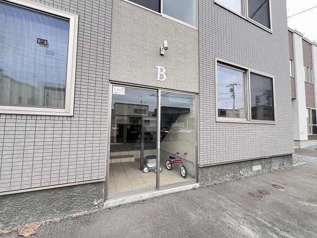 エントランス　エントランス