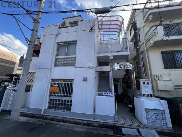 建物外観　居住者専用のごみ置き場があります。